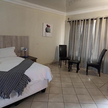 4 Seasons Country Club Hotel Bronkhorstspruit Buitenkant foto